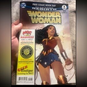 Wonder Woman Comic Book . DC